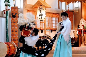獅子五方の舞（ししごほうのまい）の画像